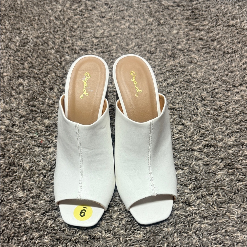 Qupid White Peep Toe Mules